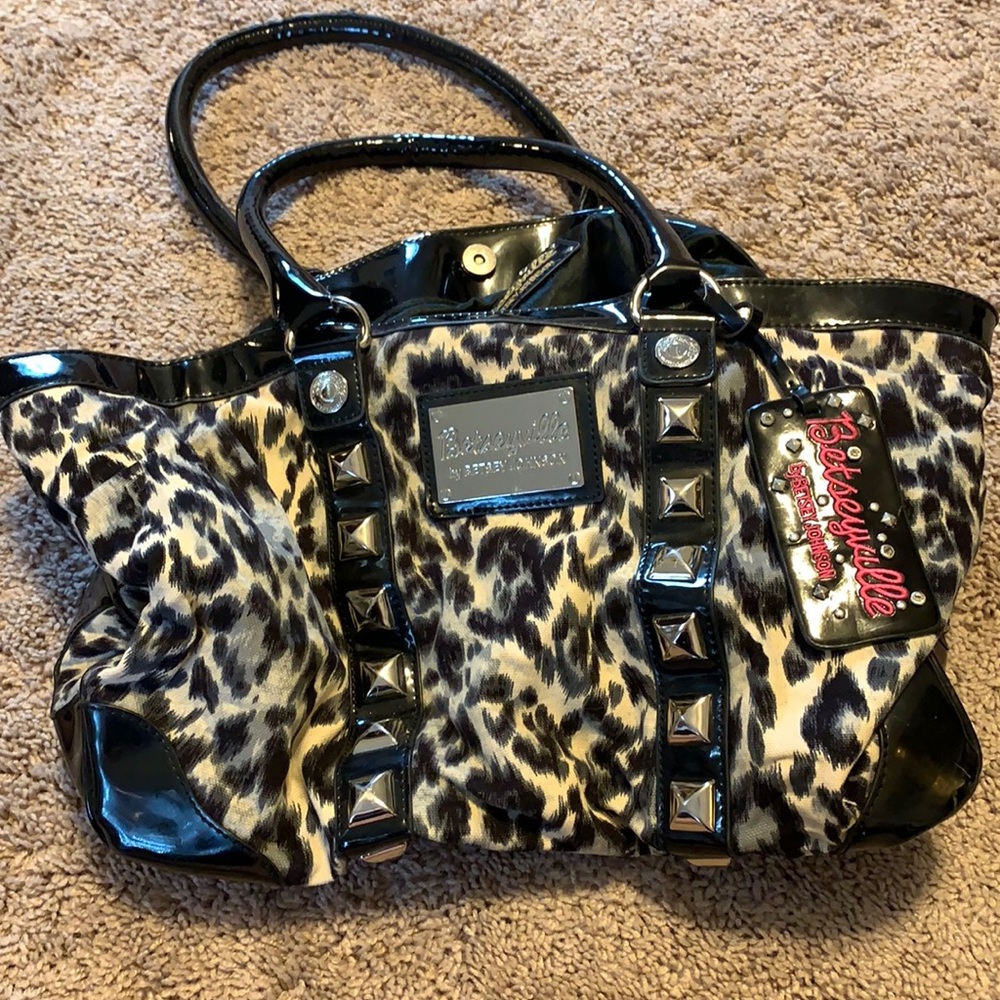 Betsy Johnson Purse - black and white